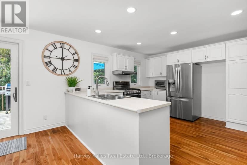 1061 Sawmill Lane — photo 18 of 40