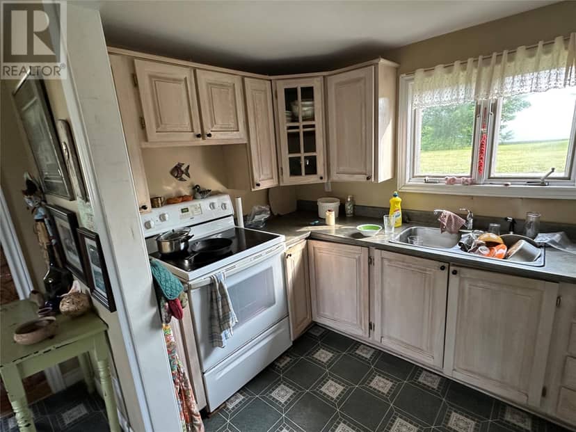 32 Marsh Road — photo 12 of 30