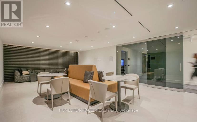 306W - 3 Rosewater Street, Richmond Hill, photo 4