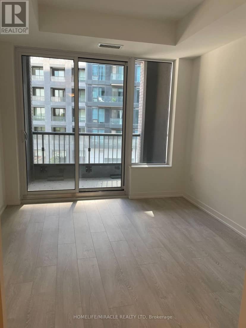 306W - 3 Rosewater Street, Richmond Hill, photo 6