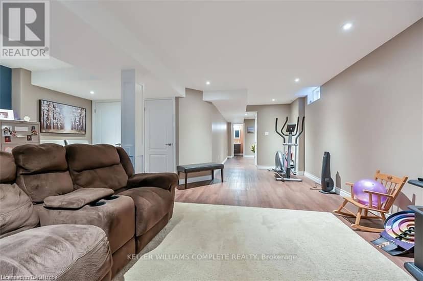 35 Willowbanks Terrace — photo 24 of 28