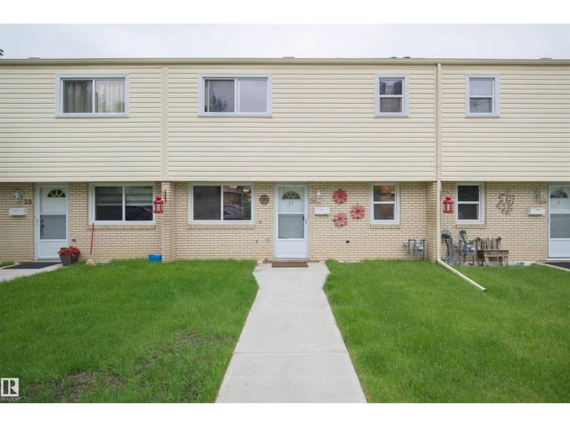 31 Royal RD NW, Edmonton