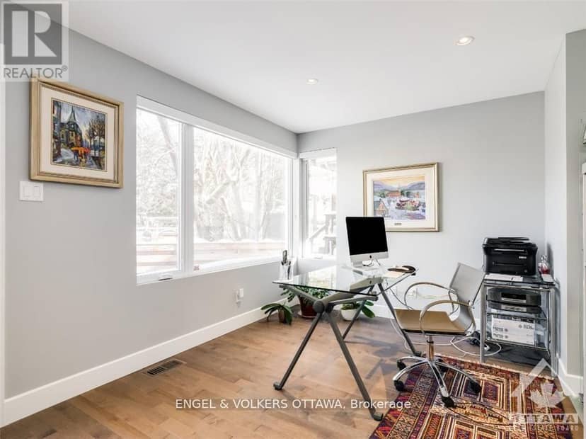 615 Island Park Crescent — photo 17 of 32