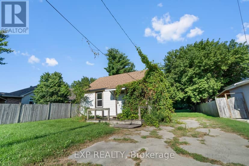 5098 Drummond Road — photo 2 of 5