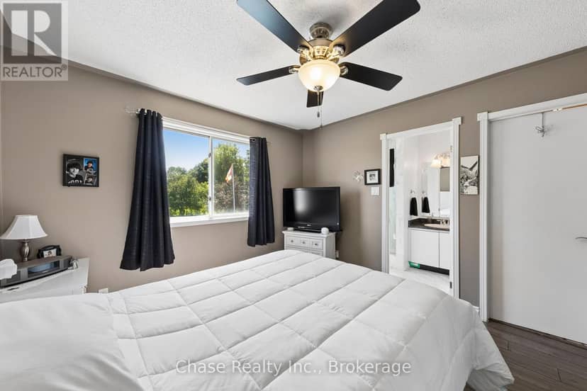 54 Edward Street — photo 12 of 40