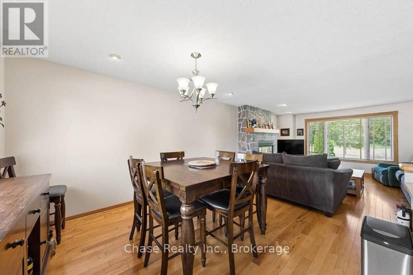 54 Edward Street — photo 9 of 40