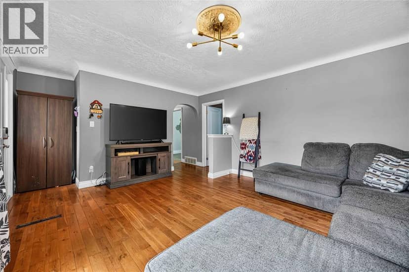 1108 ERROL ROAD East — photo 5 of 40