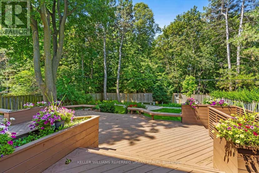 14 Tremont Crescent — photo 6 of 40