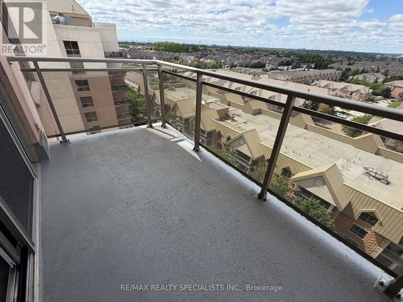 1007 - 810 Scollard Court — photo 27 of 36