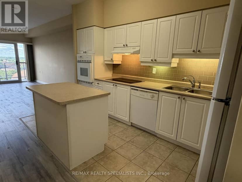 1007 - 810 Scollard Court, Mississauga, photo 7