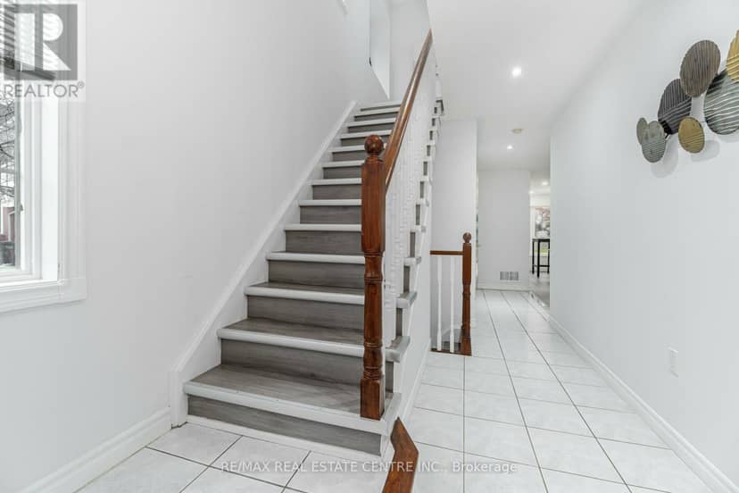 45 - 1591 South Parade Court — photo 16 of 36