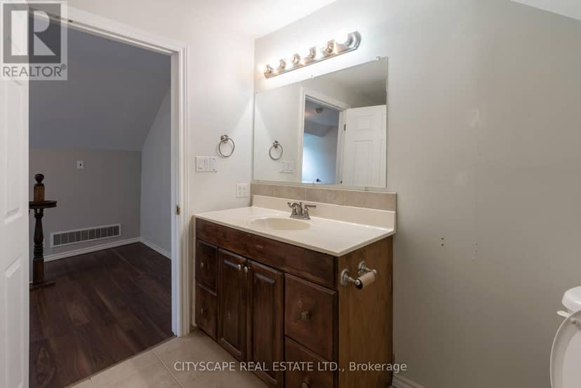408 William Street — photo 21 of 32