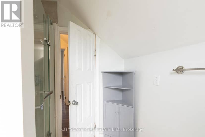 408 William Street — photo 31 of 32