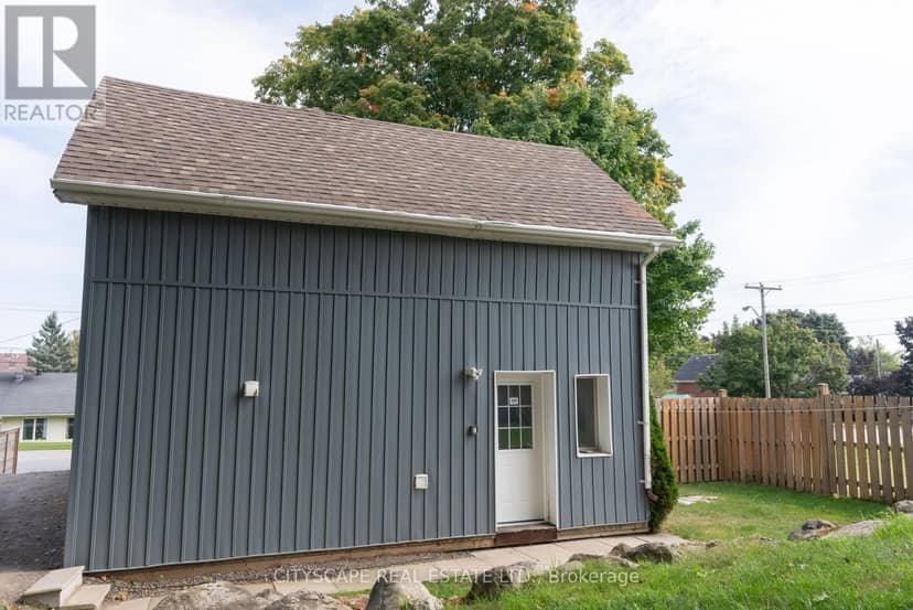 408 William Street — photo 4 of 32