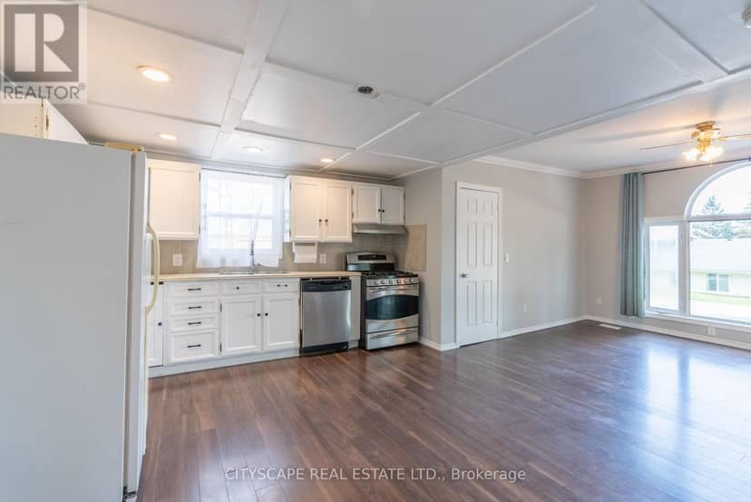 408 William Street — photo 8 of 32