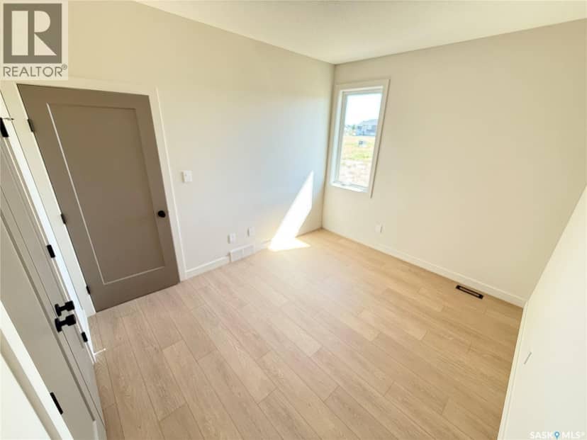 161 Delaet DRIVE — photo 24 of 37