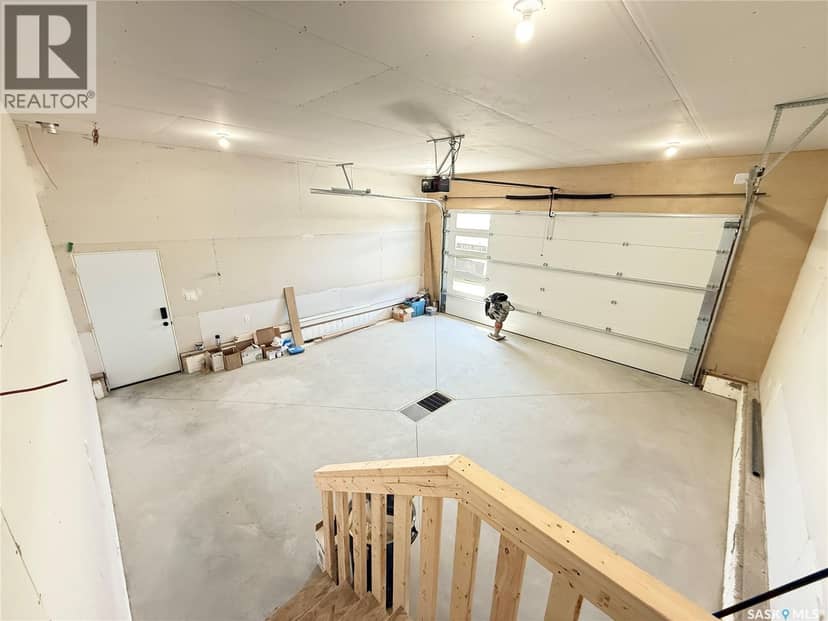 161 Delaet DRIVE — photo 35 of 37