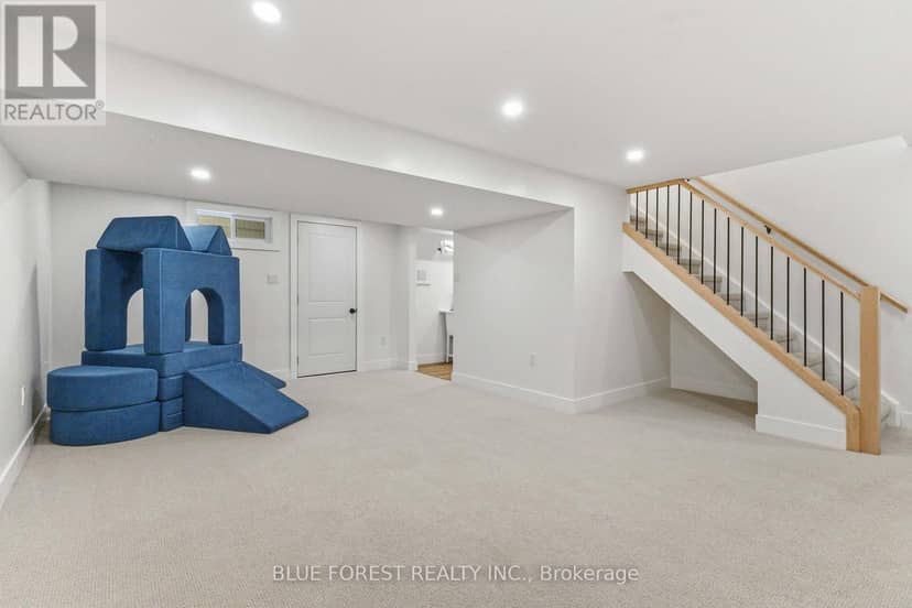 3629 Catherine Street — photo 33 of 40