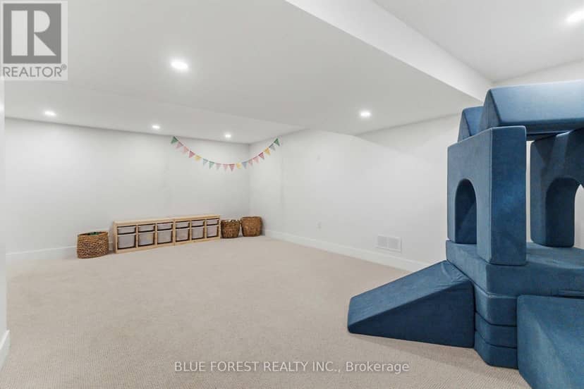 3629 Catherine Street — photo 35 of 40