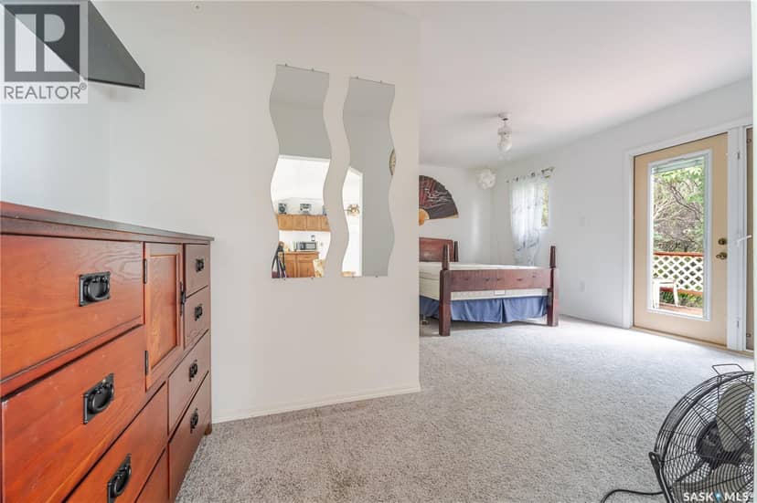 547 Douglas DRIVE — photo 16 of 26