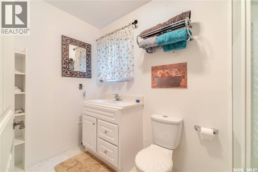 547 Douglas DRIVE — photo 20 of 26