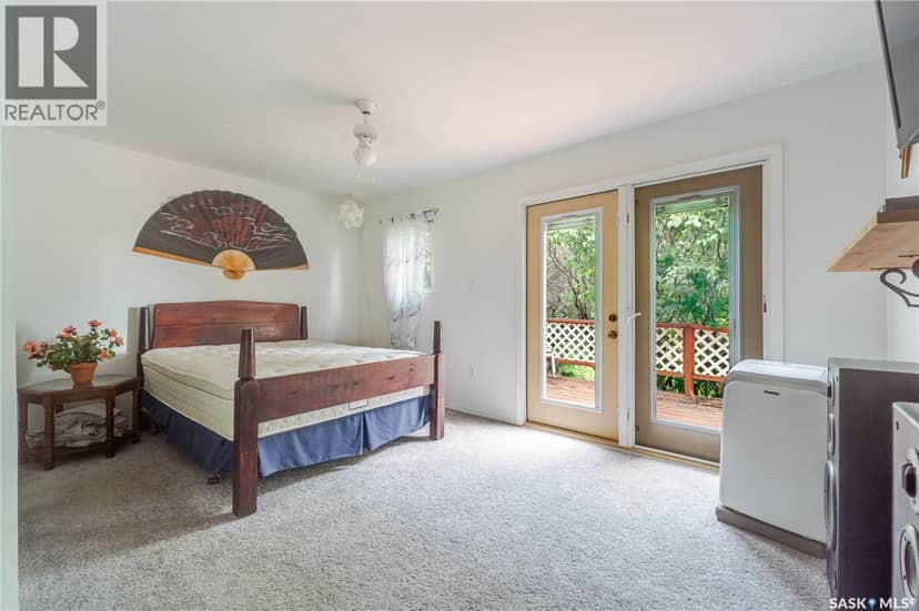 547 Douglas DRIVE — photo 17 of 26