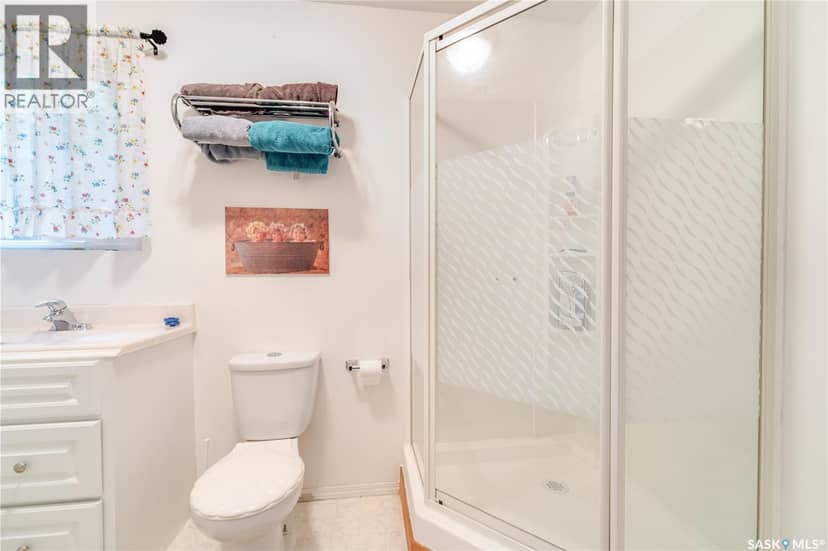 547 Douglas DRIVE — photo 19 of 26