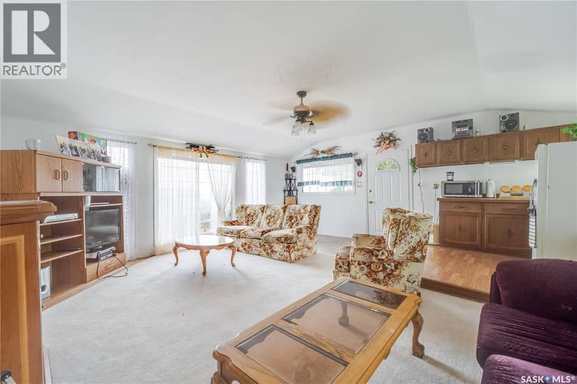 547 Douglas DRIVE — photo 12 of 26