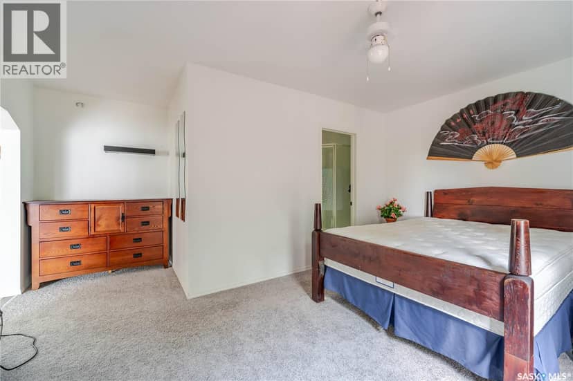 547 Douglas DRIVE — photo 15 of 26