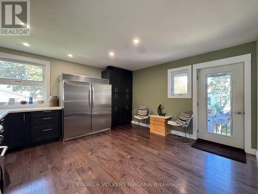 61 Hamilton Street — photo 10 of 40