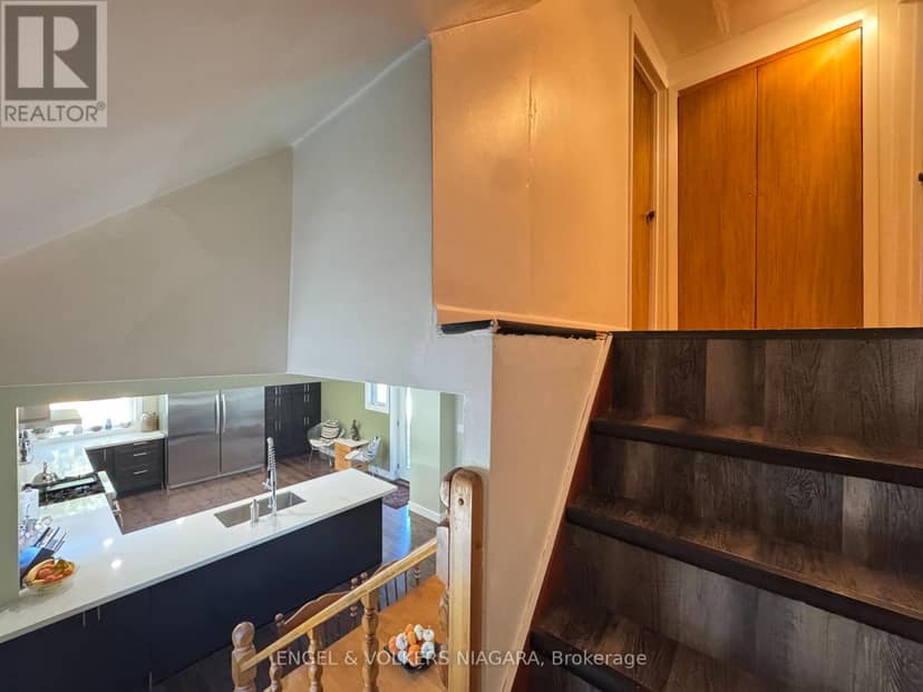 61 Hamilton Street — photo 6 of 40