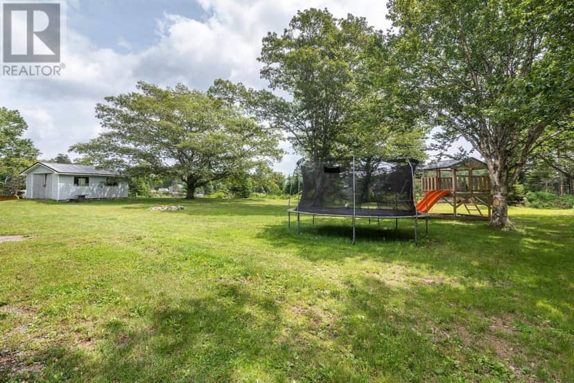 47 Pats Boulevard — photo 39 of 40