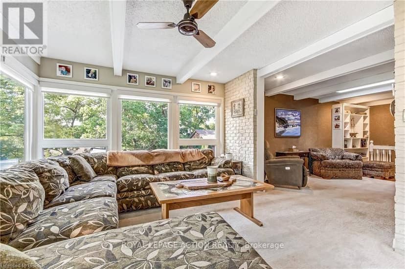 19 Oakley Road — photo 11 of 40