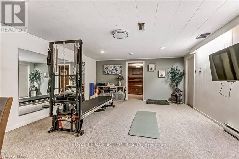 19 Oakley Road — photo 30 of 40