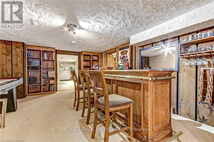 19 Oakley Road — photo 31 of 40