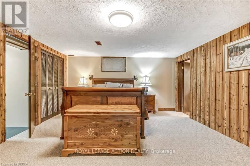 19 Oakley Road — photo 32 of 40