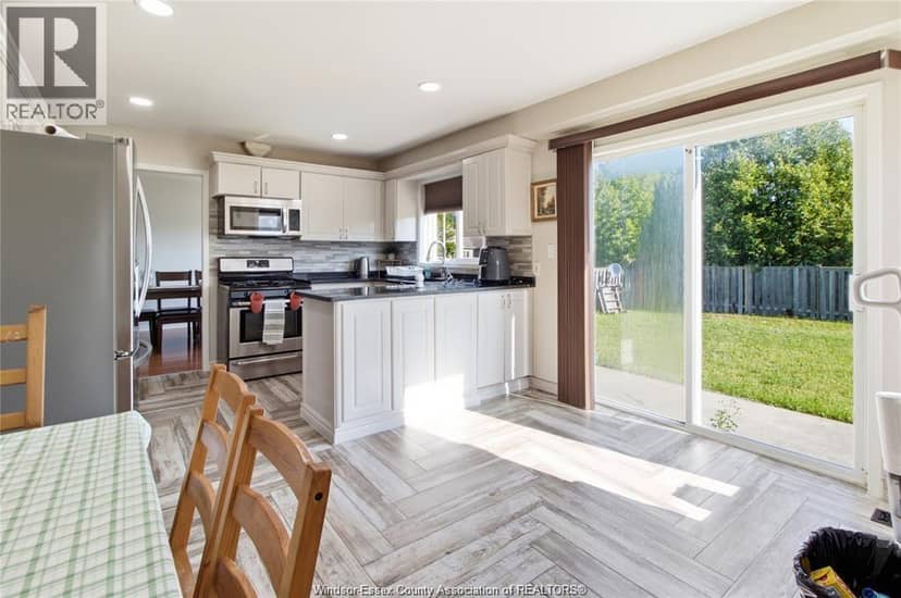 936 North Talbot Road — photo 9 of 33