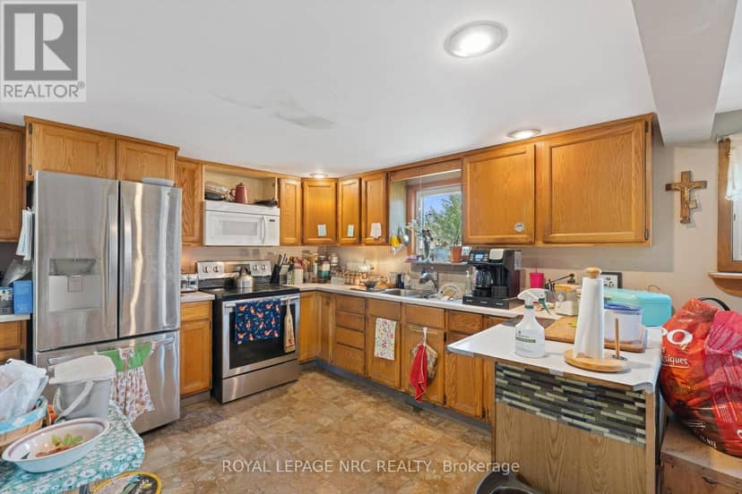 1010 Arthur Street — photo 12 of 40