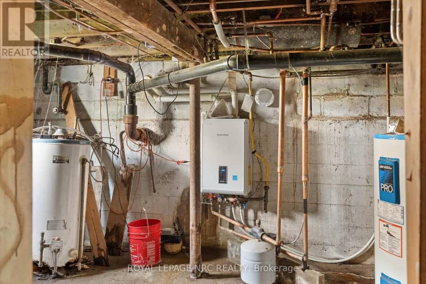 1010 Arthur Street — photo 32 of 40