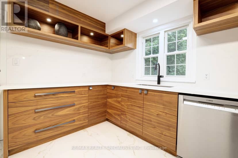 406 Christina Drive — photo 15 of 40
