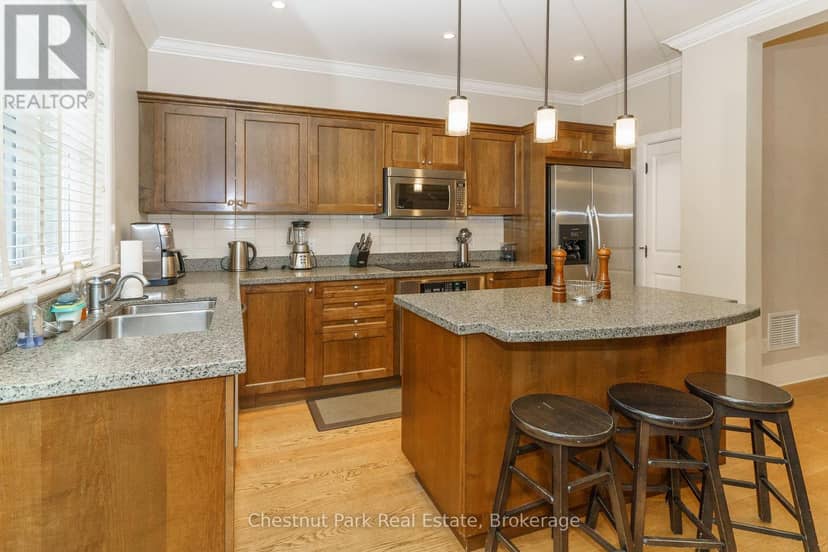 501 Glen Abbey Way E — photo 32 of 40