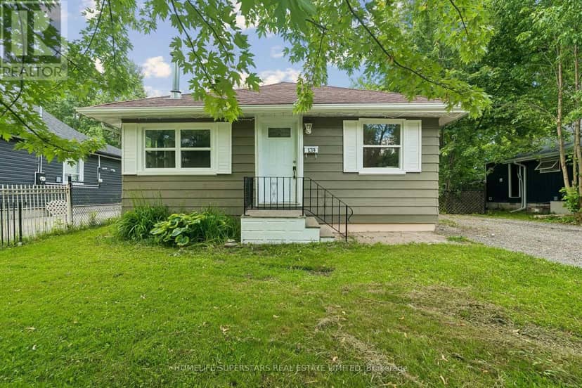 139 Cooks Bay Drive, Georgina