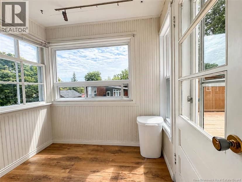 512 Riverview Street — photo 10 of 30