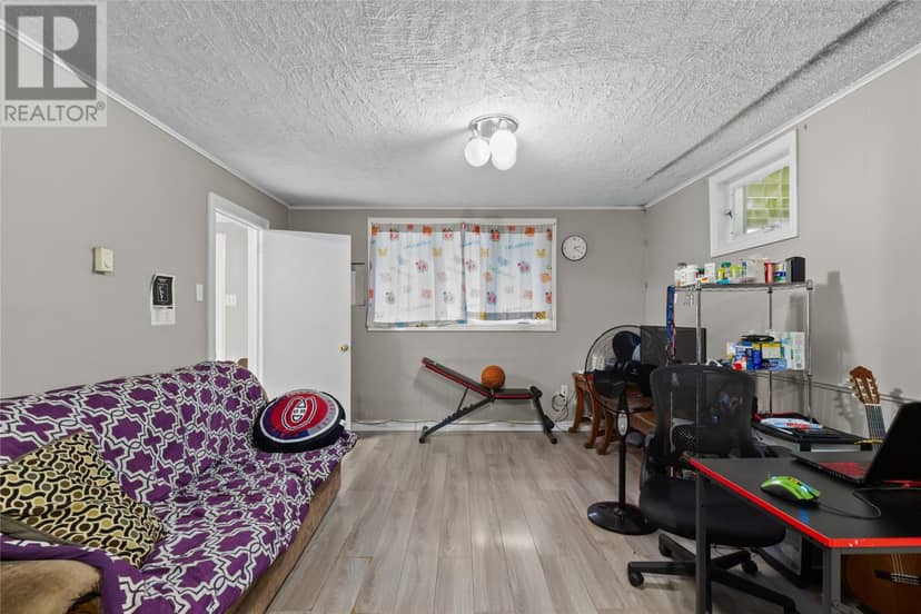 6 Riverview Avenue — photo 27 of 33