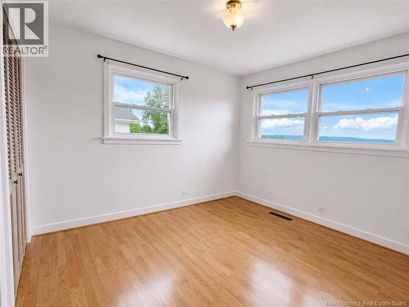512 Riverview Street — photo 13 of 30