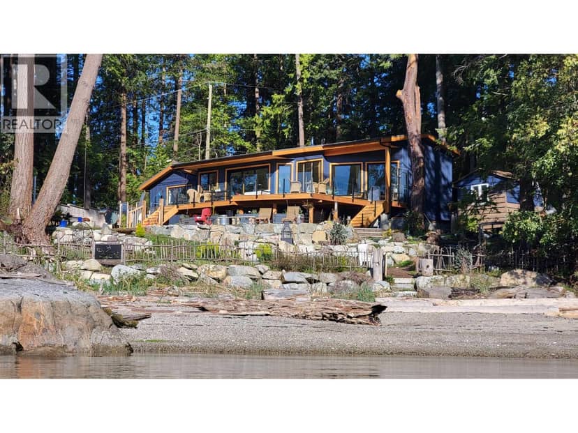 9219 HYDAWAY ROAD, Halfmoon Bay