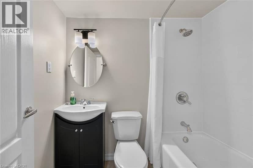 141 CATHARINE Street S Unit# 1004 — photo 18 of 28