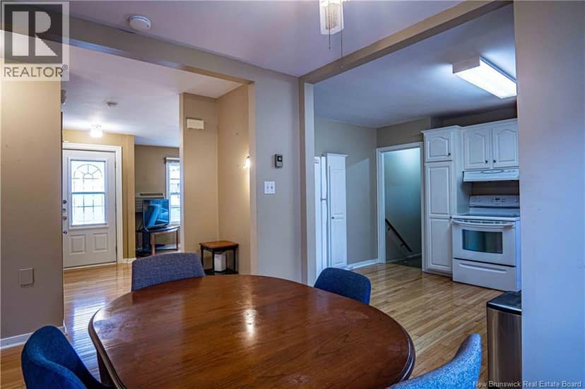 510 Gardiner Street — photo 11 of 40