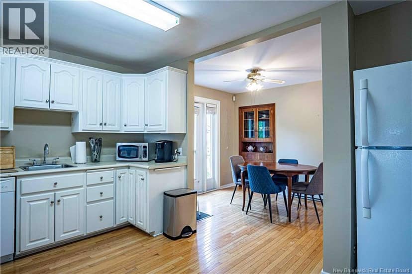 510 Gardiner Street — photo 15 of 40