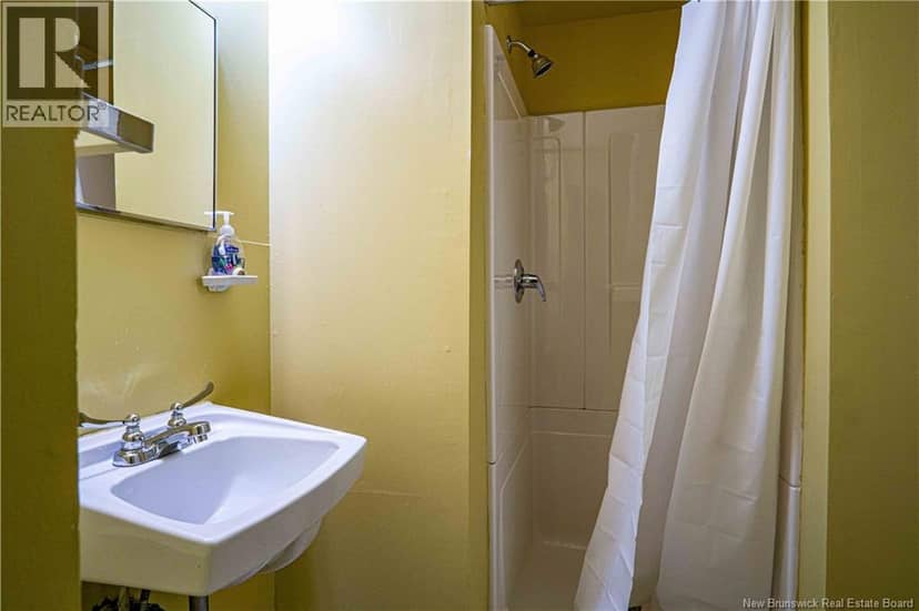 510 Gardiner Street — photo 37 of 40